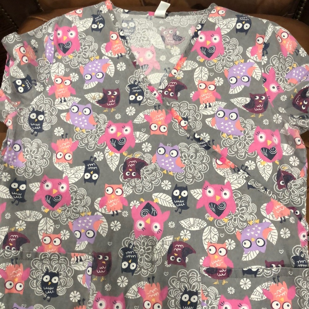 Scrub top